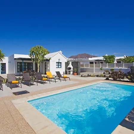 Oleander Villa