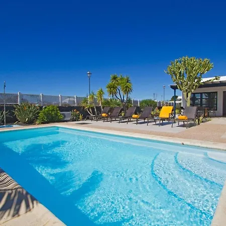 Oleander Villa
